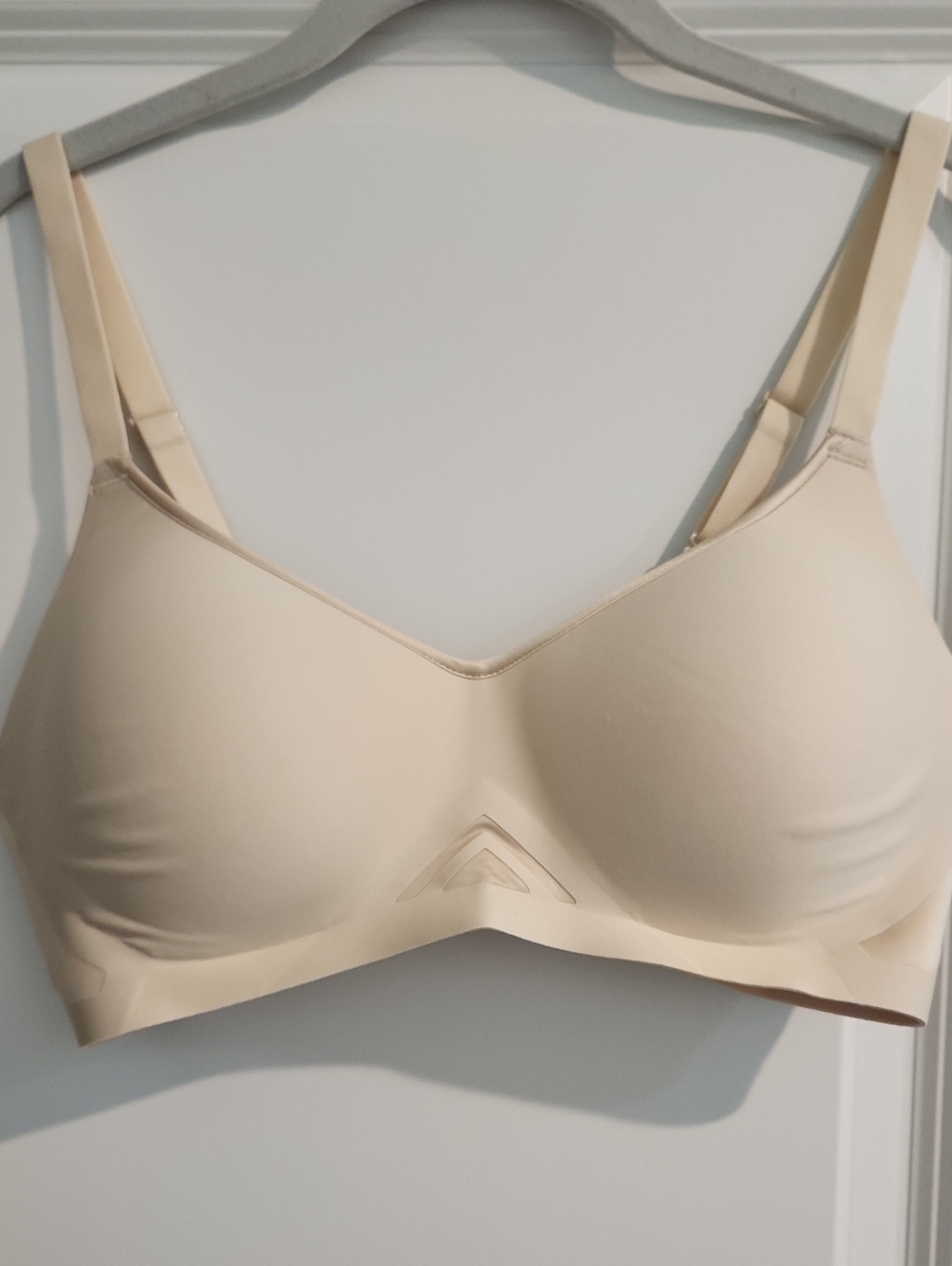 Seamless Nude Wireless T-Shirt Bra with Smooth Cups